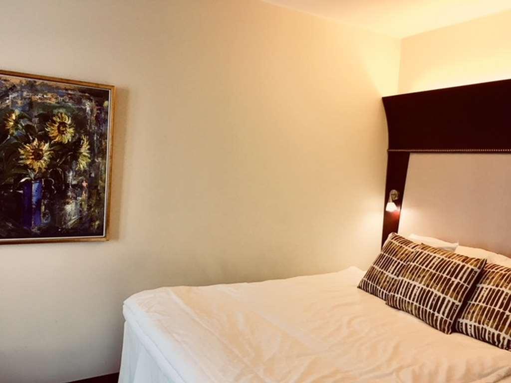 Hotel Rivoli Jardin 4*